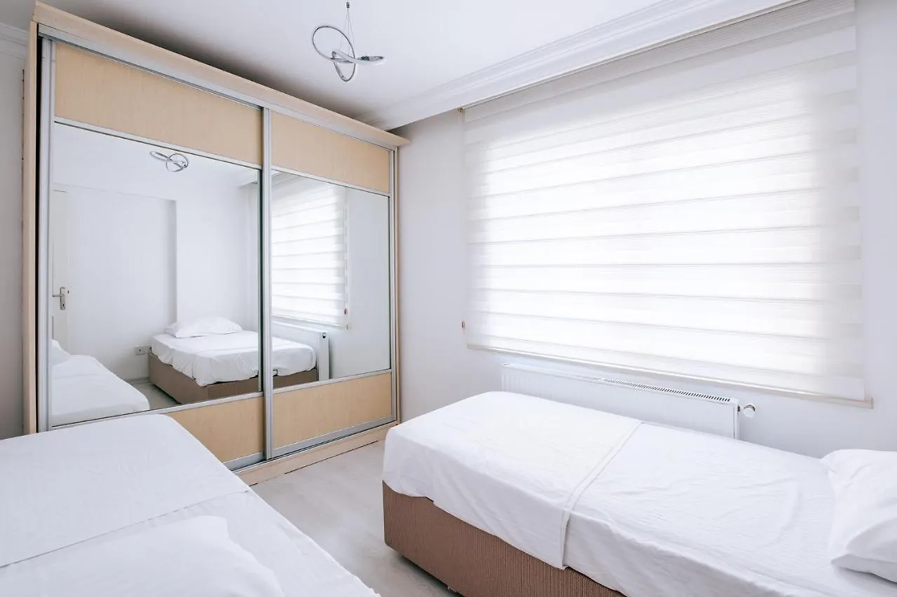 Charming Flat W Balcony Jacuzzi In Sisli Apartamento Estambul