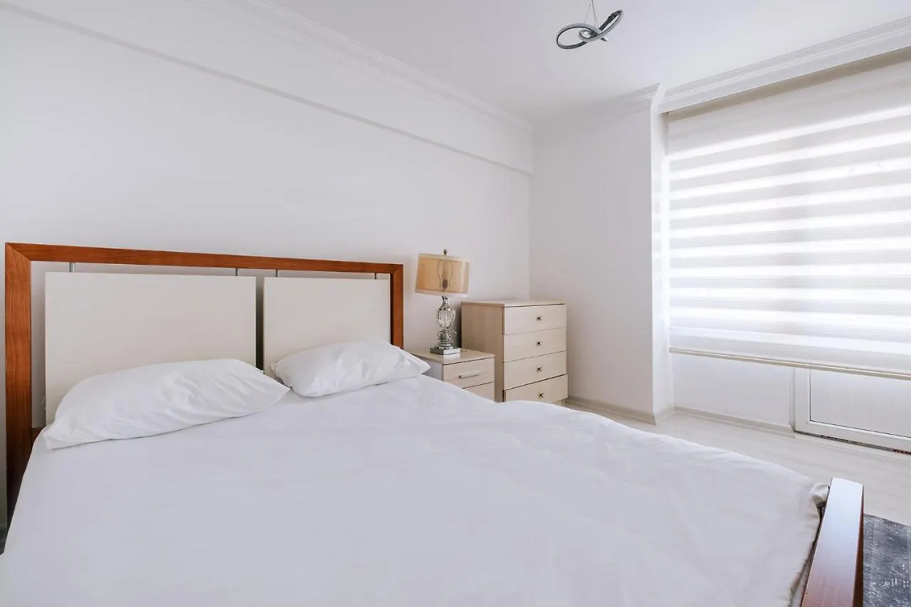 Charming Flat W Balcony Jacuzzi In Sisli Lägenhet Istanbul Turkiet