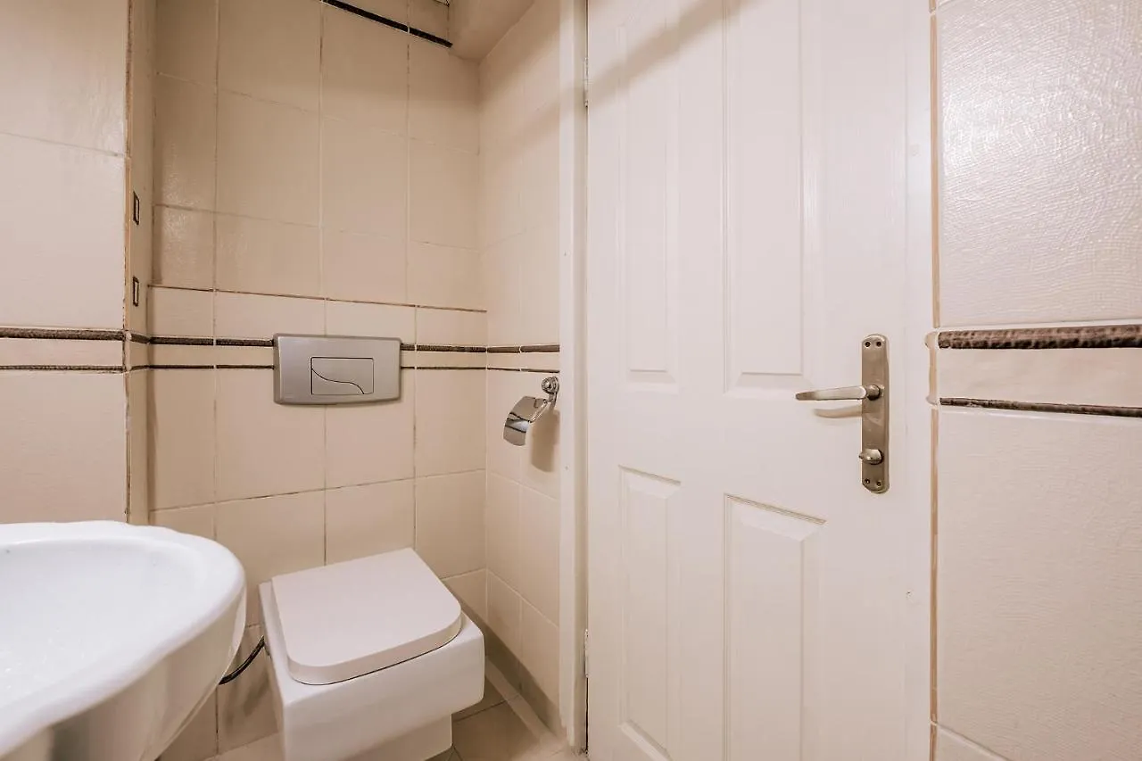 Charming Flat W Balcony Jacuzzi In Sisli Lägenhet Istanbul
